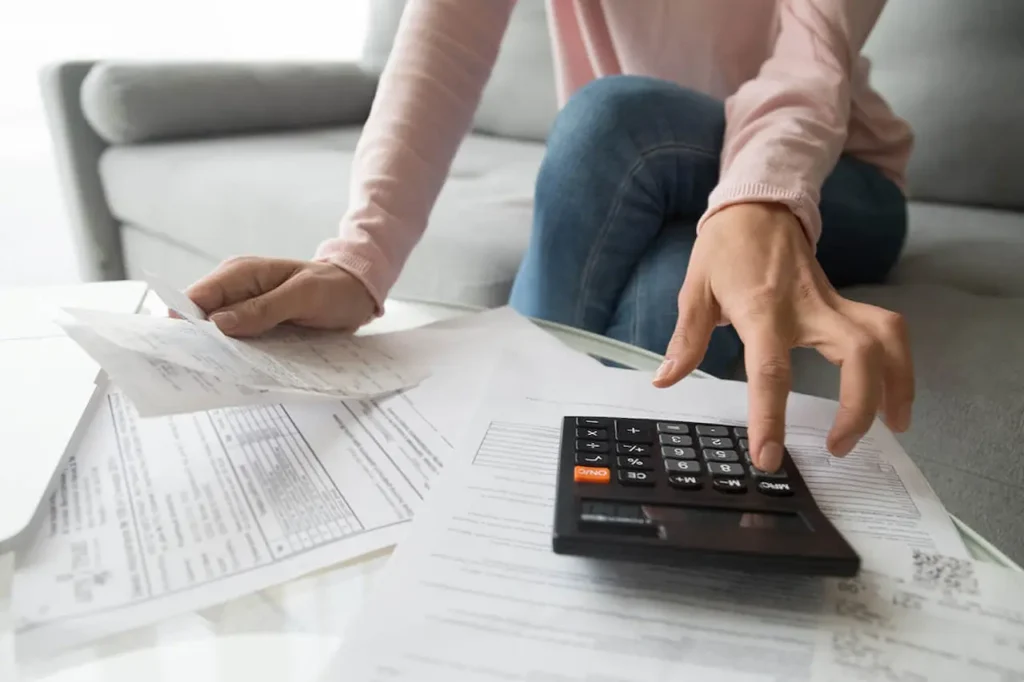 Was wird von Ihrem deutschen Gehalt abgezogen?